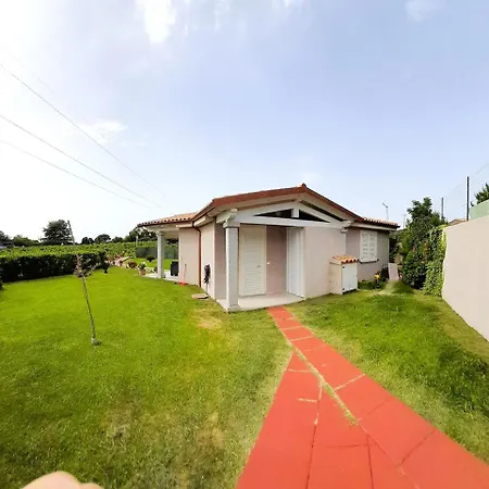 Casa vacanze Leonardo - Independent With Sea View Badesi